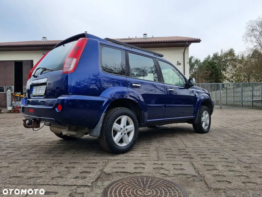 Nissan X-Trail 2.5 Elegance - 4