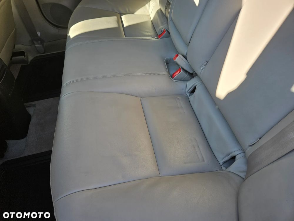 Toyota Avensis 2.0 Prestige MS - 20