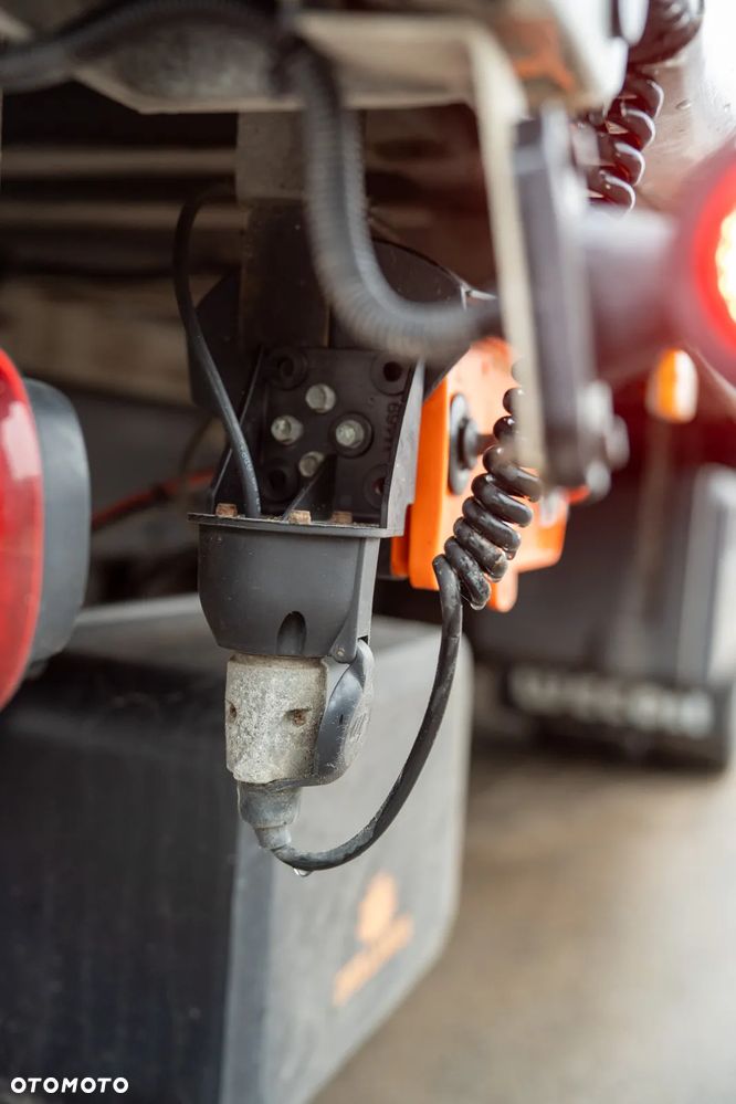 Volvo FL 240 4x2 - 29