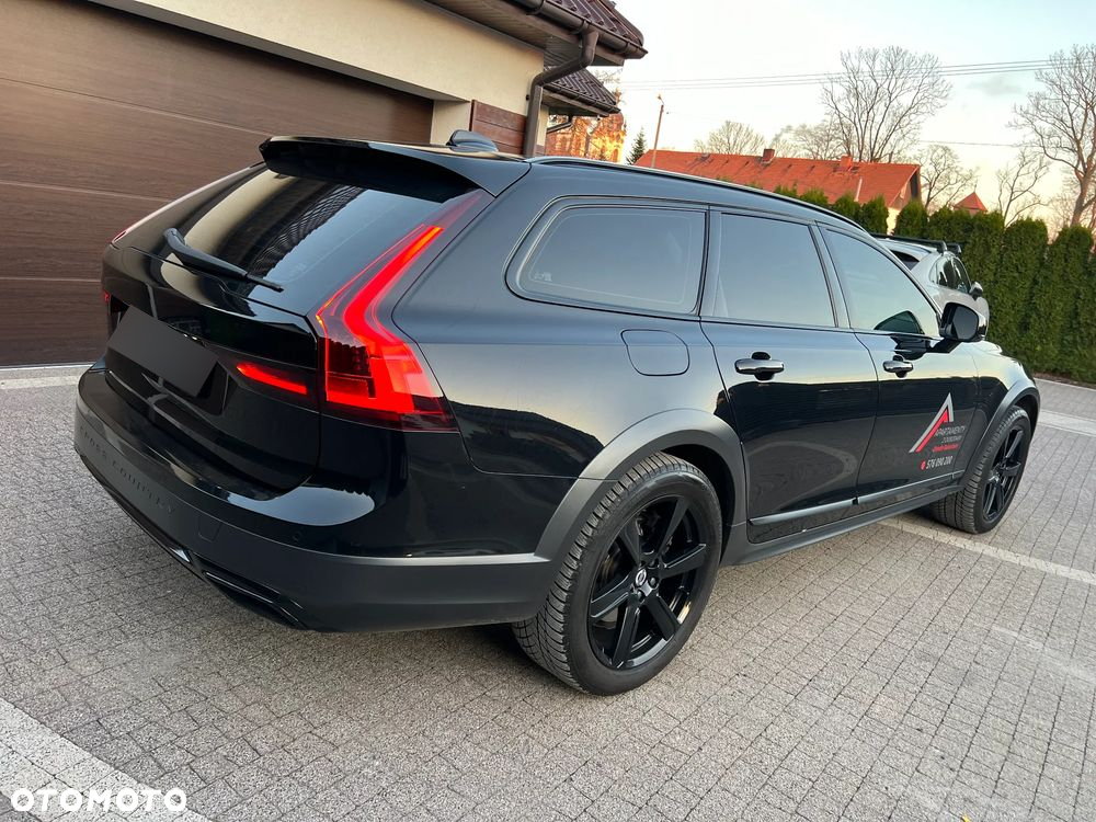 Volvo V90 Cross Country D5 AWD Pro - 5