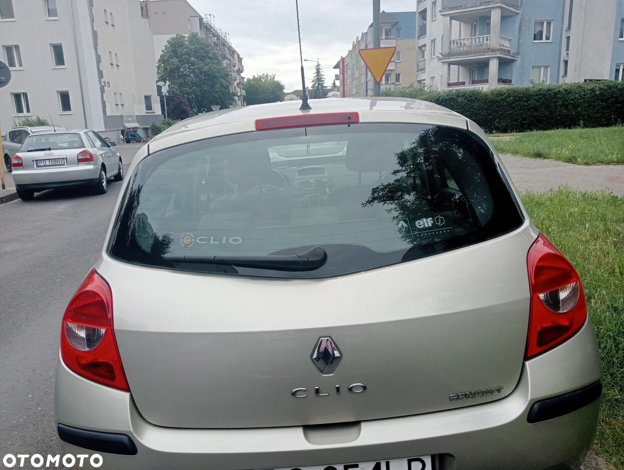 Renault Clio 1.4 16V Dynamique - 12