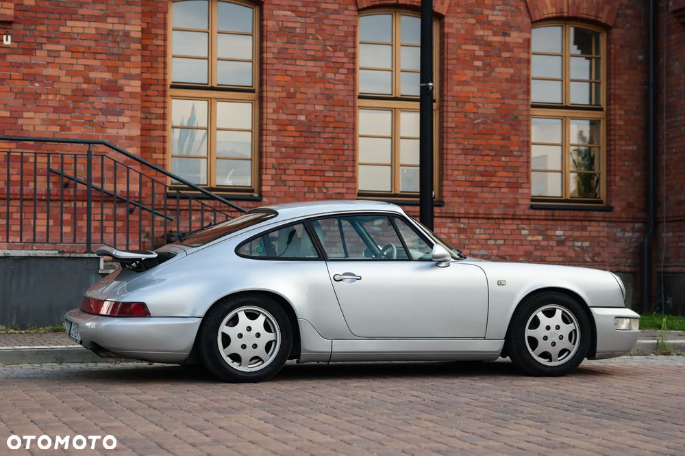 Porsche 911 4 - 4