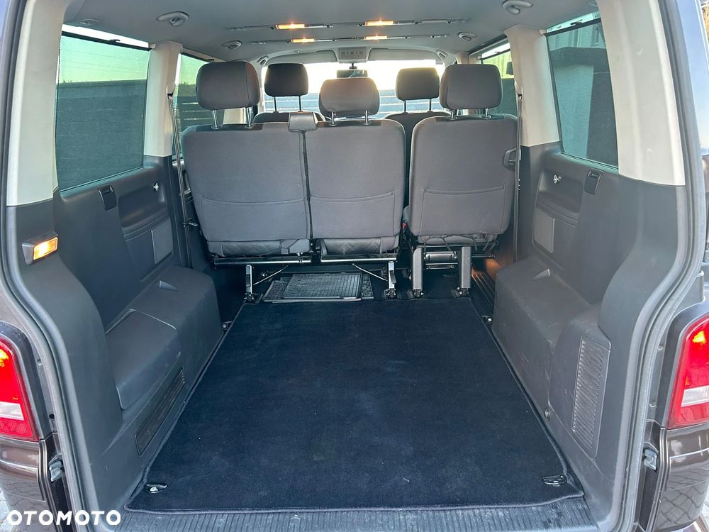 Volkswagen Caravelle - 19