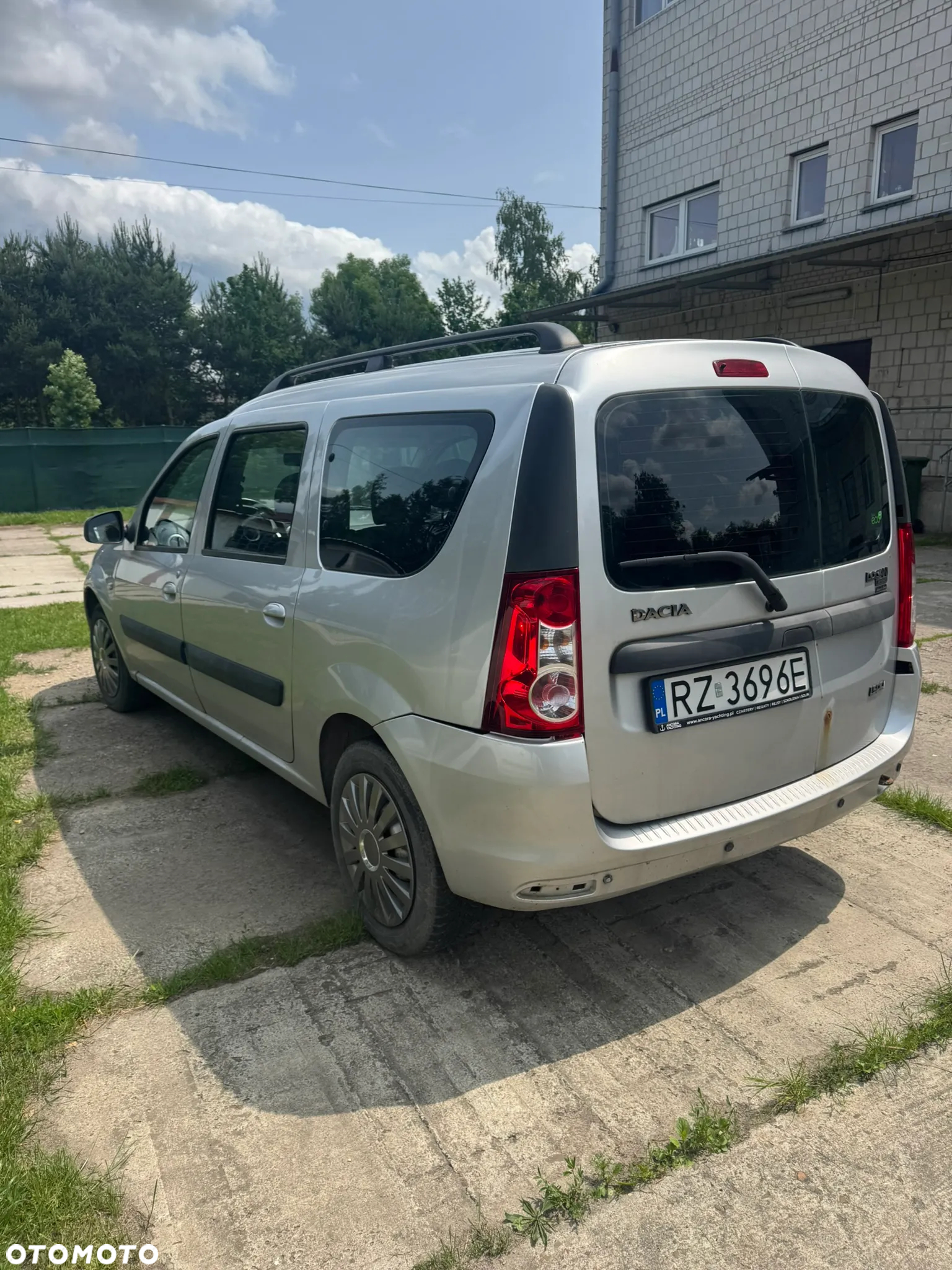 Dacia Logan - 4