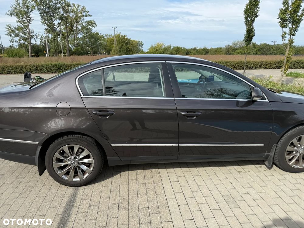 Volkswagen Passat 1.4 TSI Comfortline DSG - 6