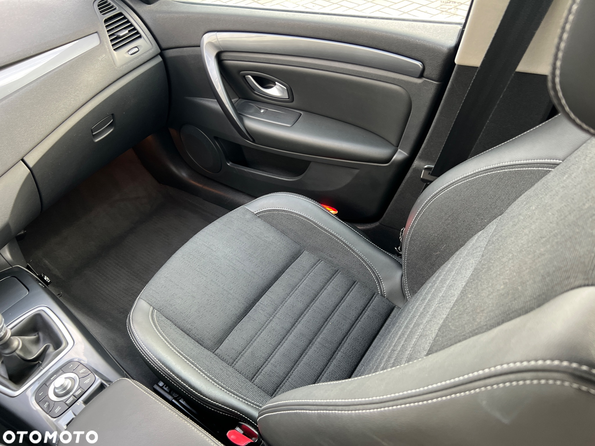 Renault Laguna Grandtour 2.0 16V Dynamique - 28