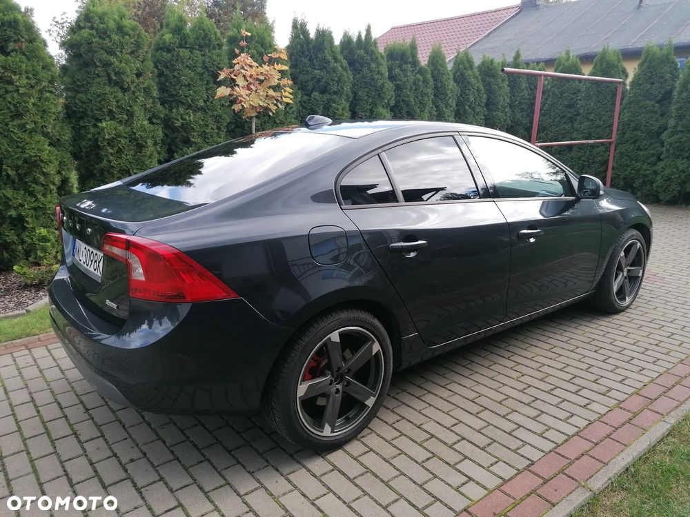 Volvo S60 - 4