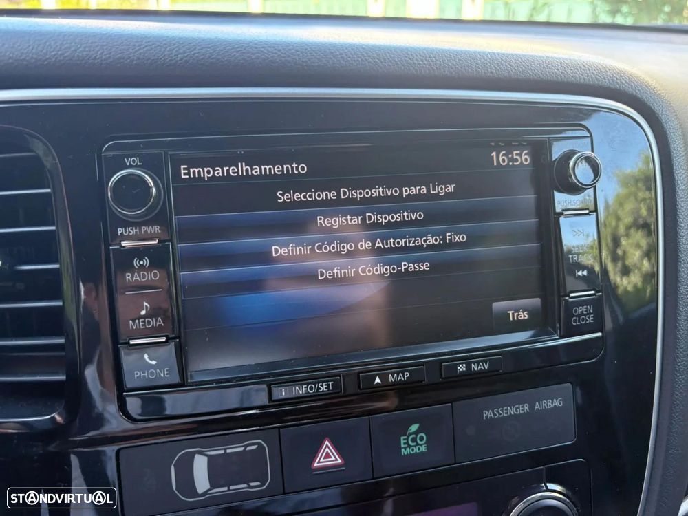 Mitsubishi Outlander 2.2 DI-D Instyle Navi - 46