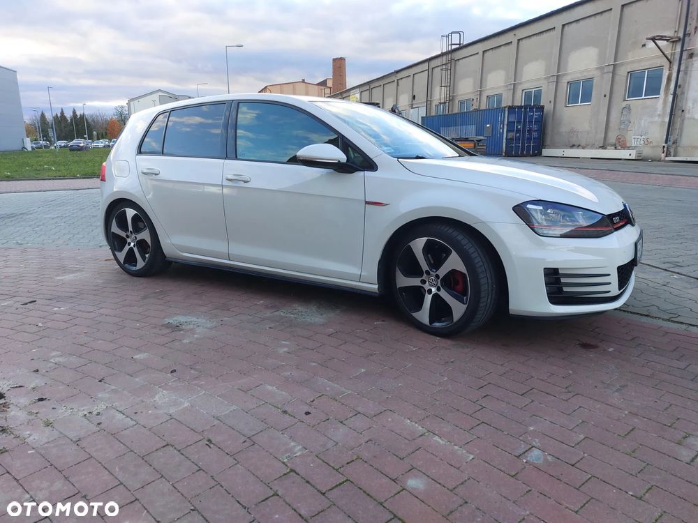 Volkswagen Golf 2.0 GTI - 6