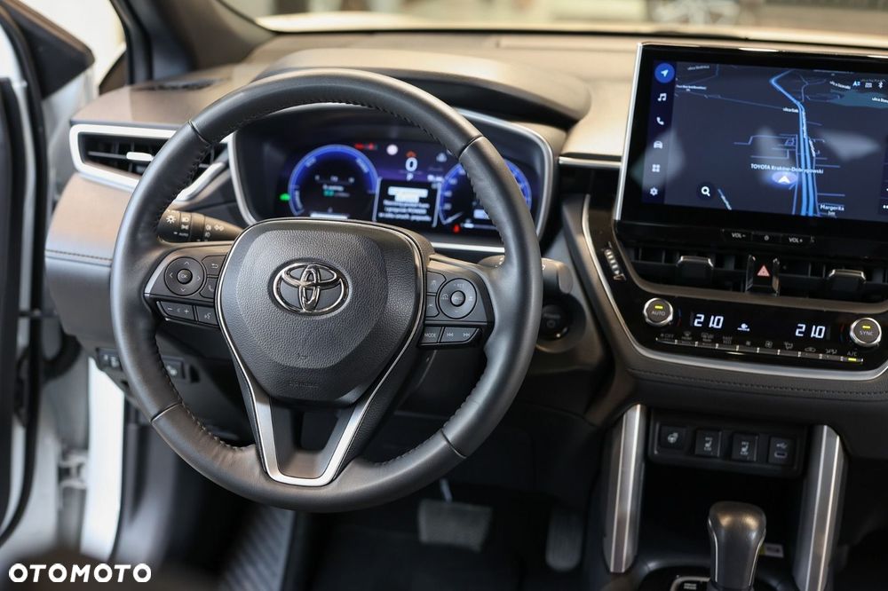 Toyota Corolla Cross - 30