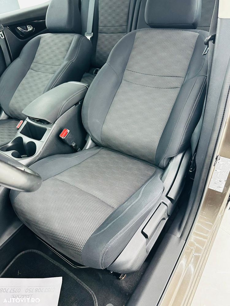 Nissan Qashqai 1.5 DCI N-Connecta - 20