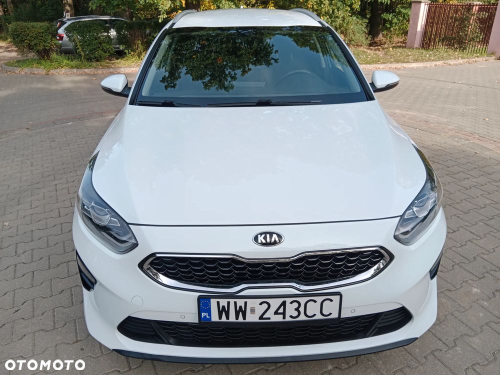 Kia Ceed - 11