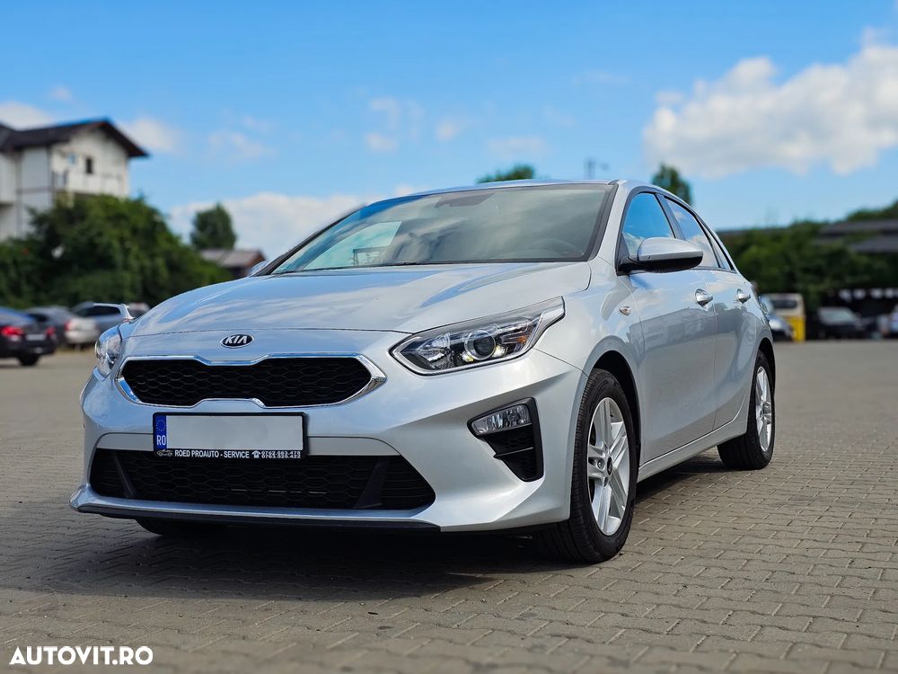 Kia Ceed - 11