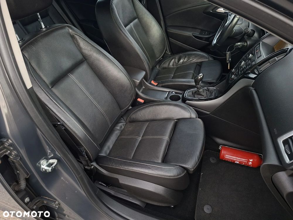 Opel Astra 1.4 Turbo Exklusiv - 20