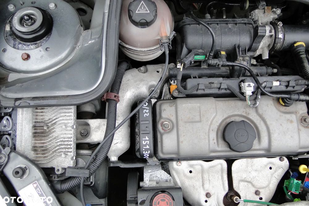 Peugeot 206 plus - 16