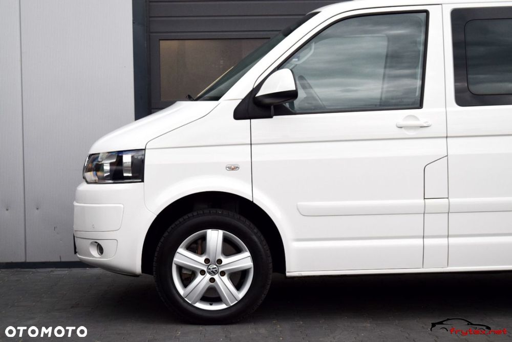 Volkswagen Caravelle - 7
