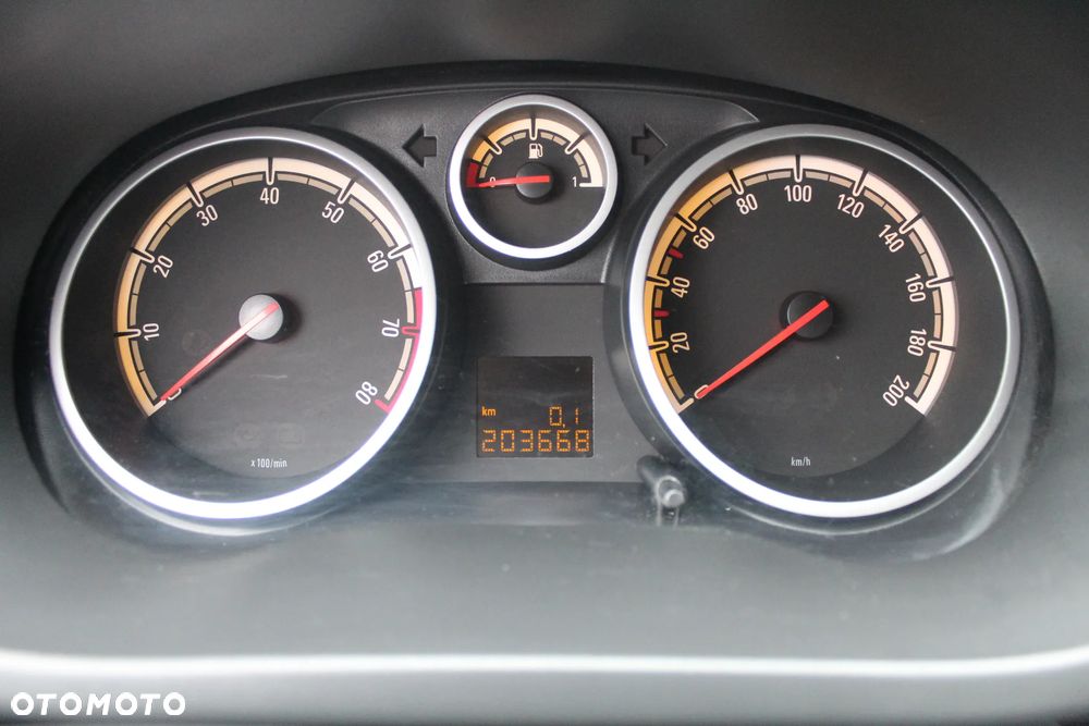 Opel Corsa 1.4 16V Satellite - 13