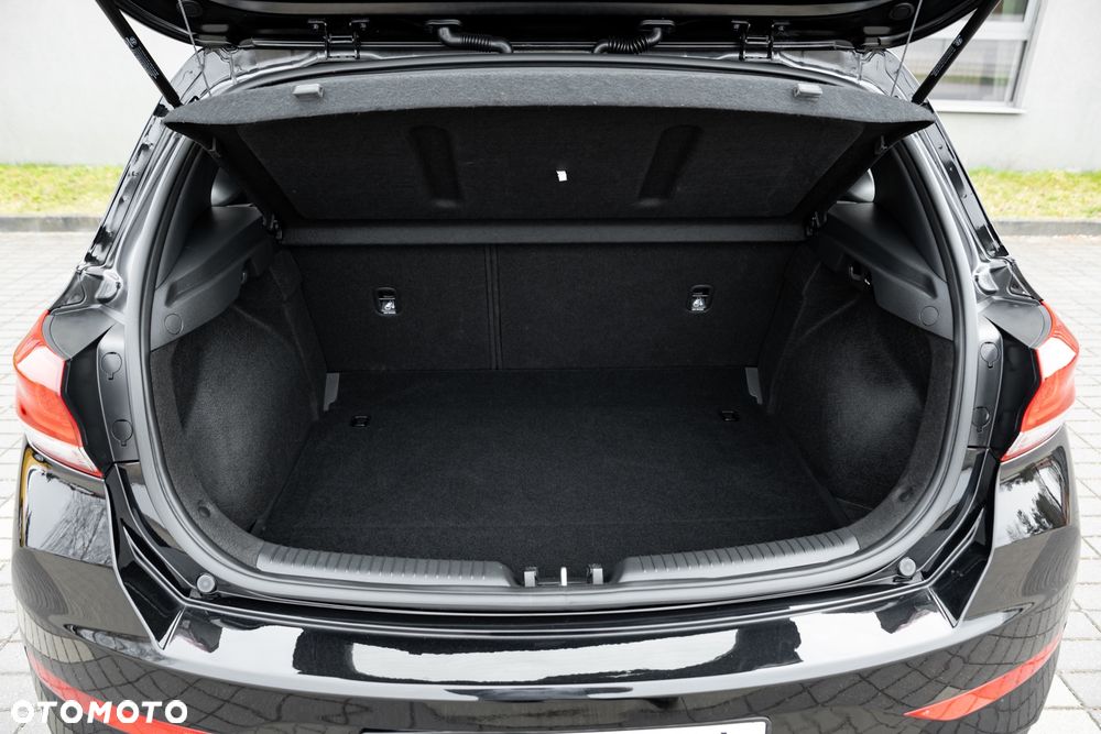 Hyundai i30 1.5 T-GDI 48V Premium DCT - 22