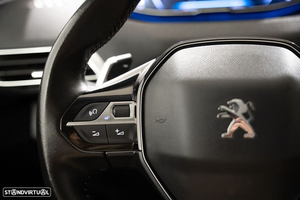 Peugeot 3008 1.2 PureTech Allure EAT8 - 22