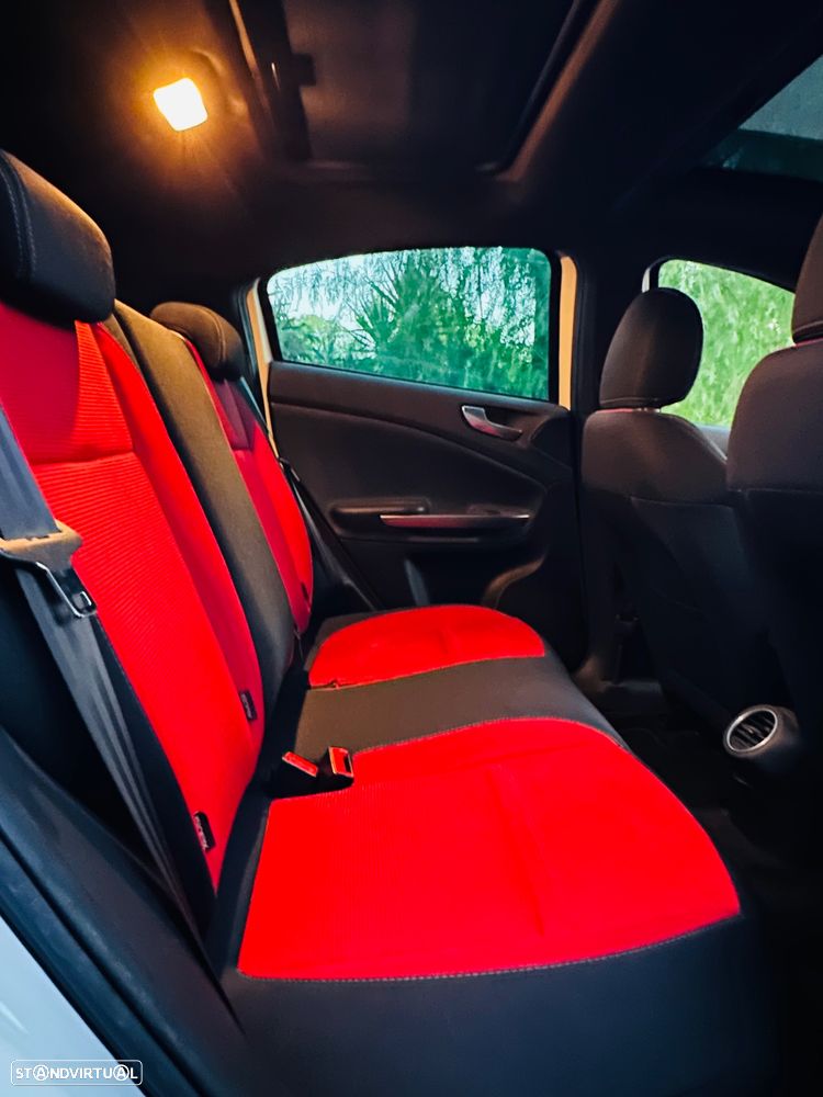 Alfa Romeo Giulietta 1.6 JTDm Sprint Speciale J18 - 26