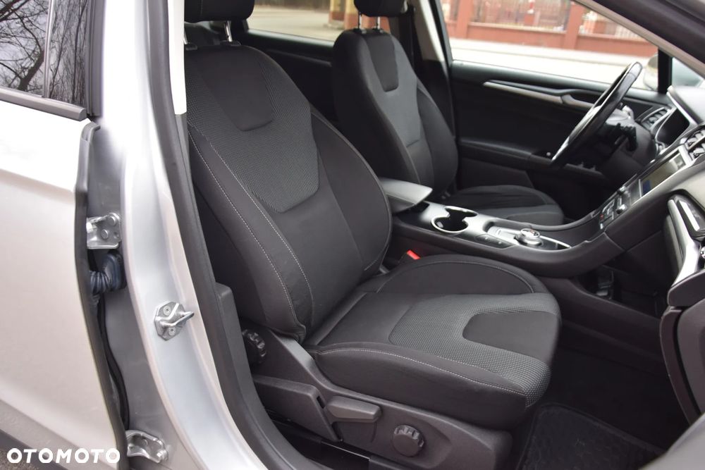 Ford Mondeo - 26