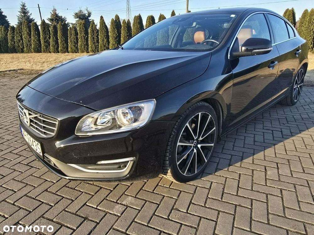 Volvo S60 - 1
