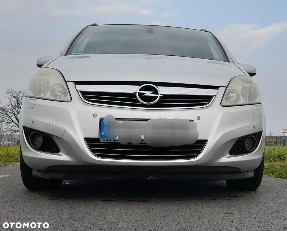 Opel Zafira - 8