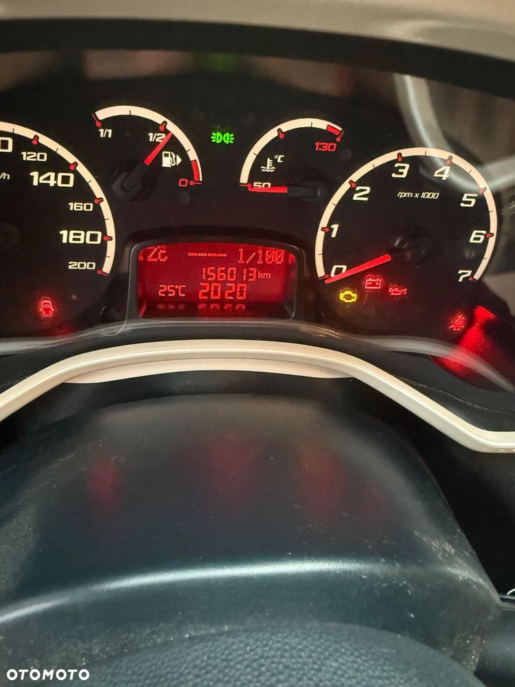 Ford KA 1.2 Titanium (air2) - 6