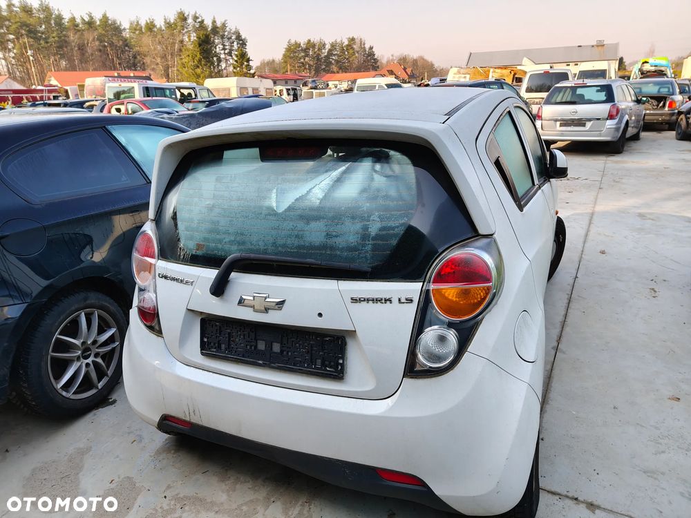 Lampa Tyl Tylna Prawa Lewa Chevrolet Spark III