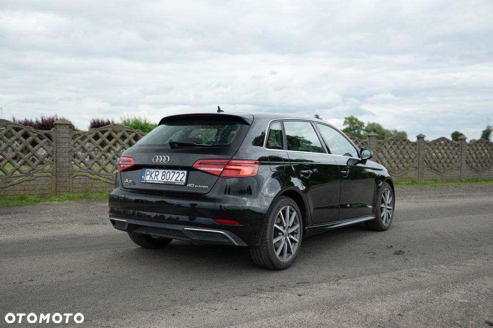 Audi A3 Sportback 1.4 TFSI E-tron Attraction e-S tronic - 5