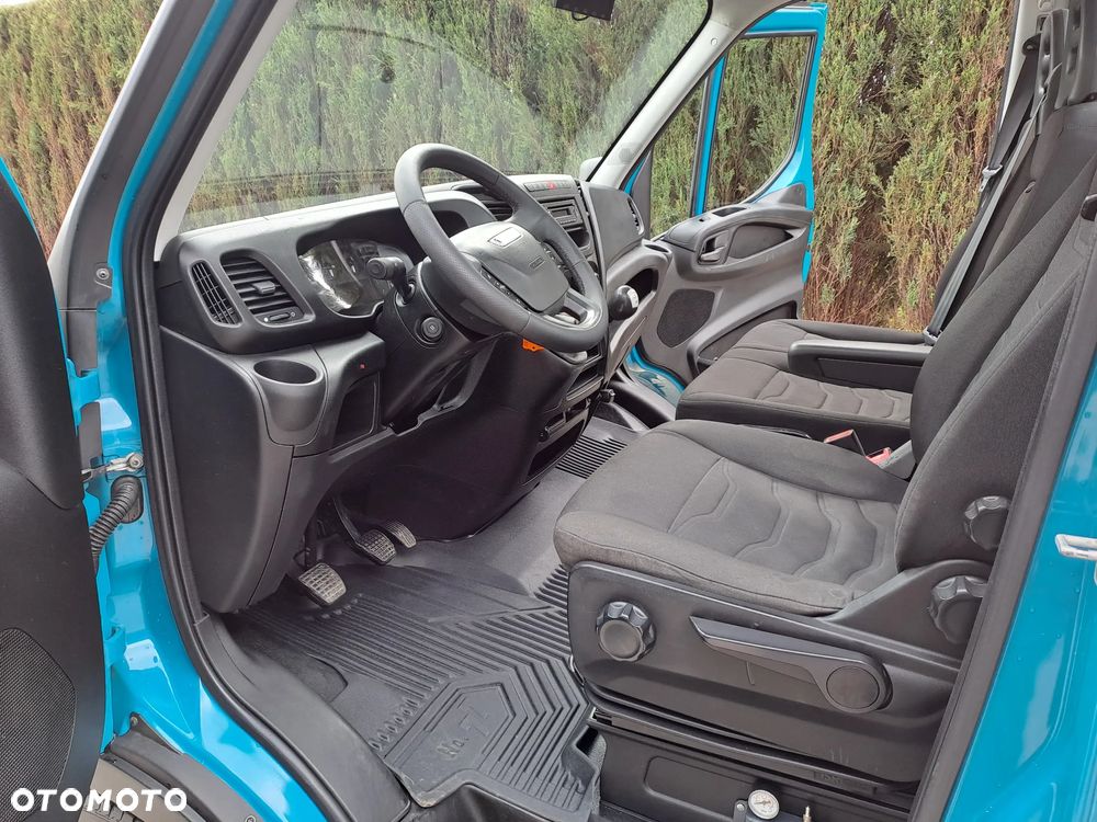 Iveco Daily 33 S 13 D - 8