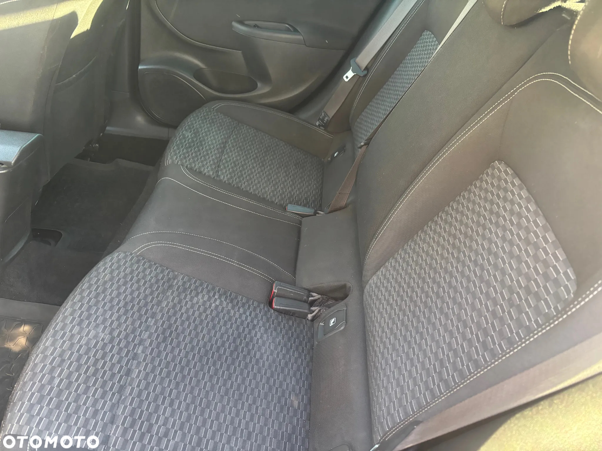 Opel Astra 1.6 D (CDTI) Business - 12