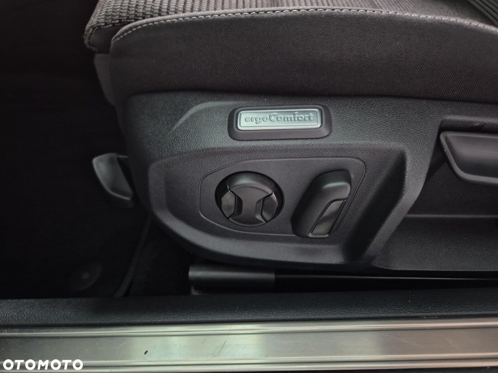 Volkswagen Arteon 2.0 TSI Essence DSG - 12