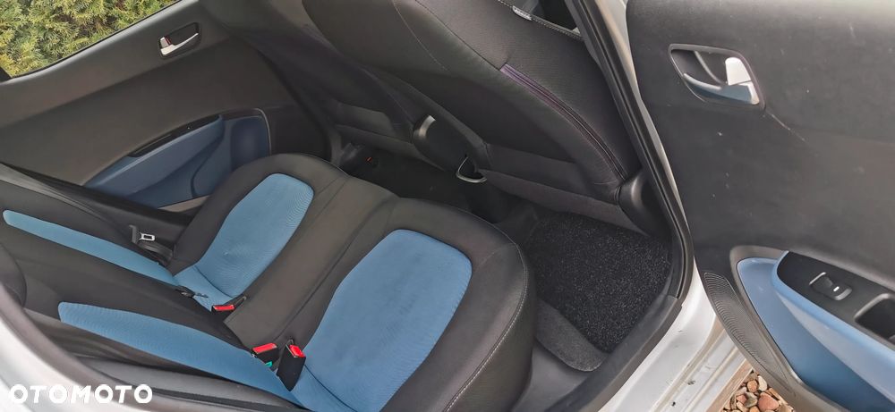 Hyundai i10 1.2 Fifa World Cup Edition - 18