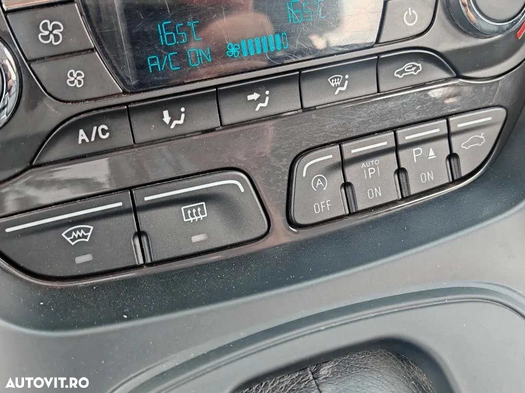 Ford Kuga 2.0 TDCi 4WD Powershift Titanium - 21