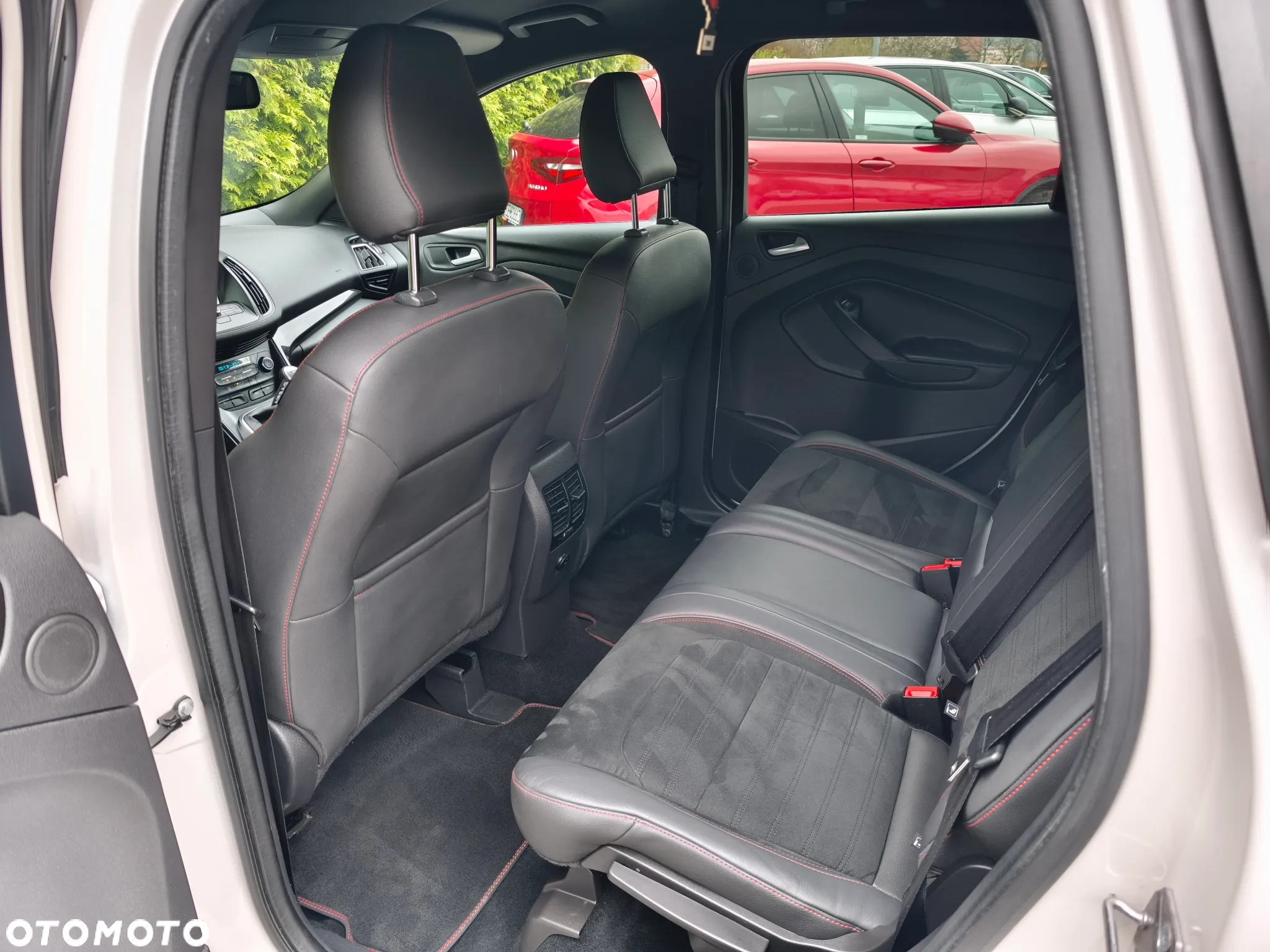 Ford Kuga 1.5 EcoBlue ST-LINE - 15