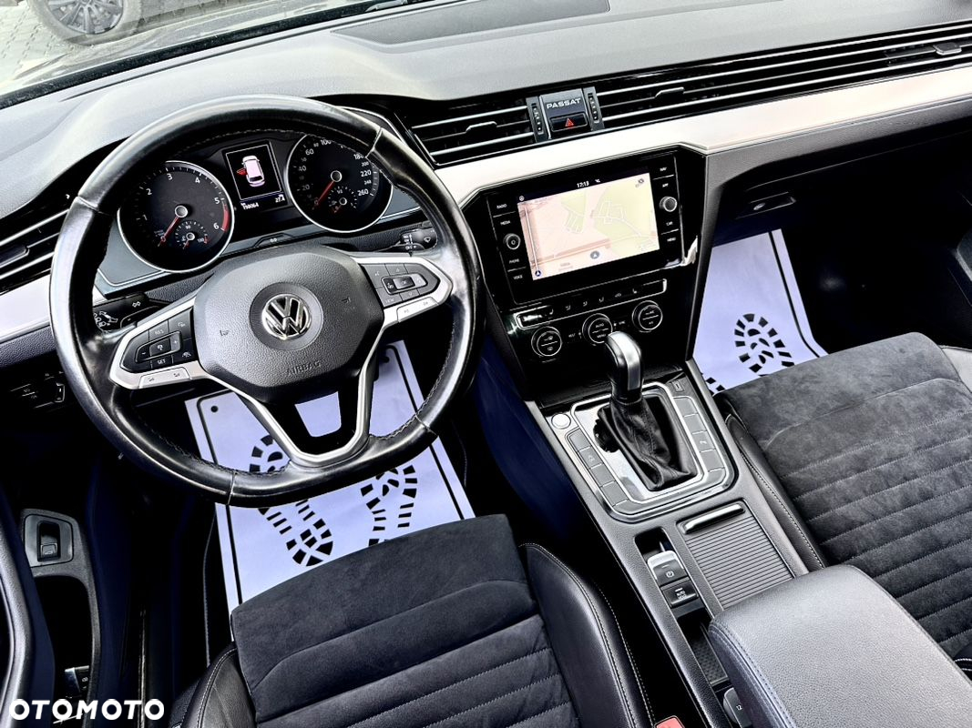 Volkswagen Passat Variant 2.0 TDI SCR DSG Highline - 28