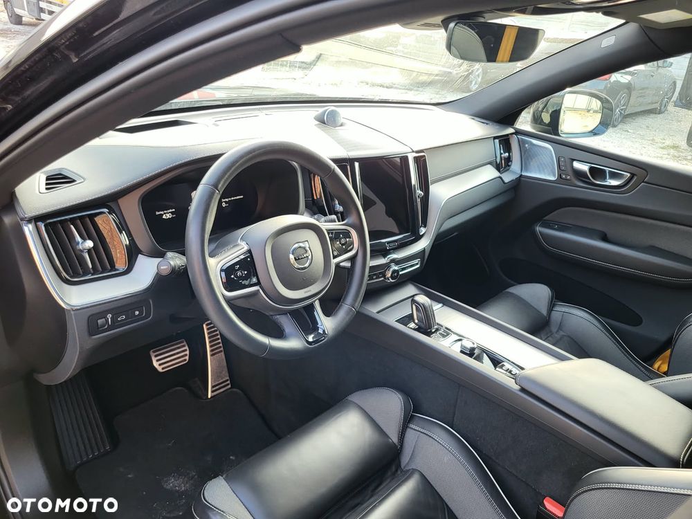 Volvo XC 60 T8 Plug-In Hybrid AWD Polestar Engineered - 31