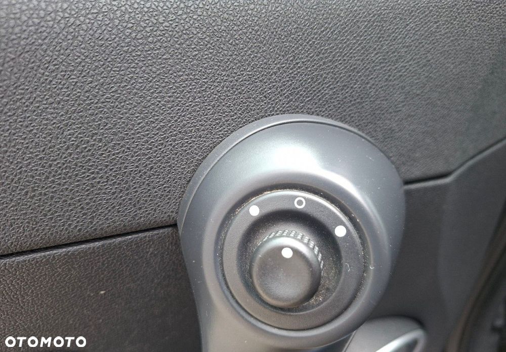 Renault Clio - 21