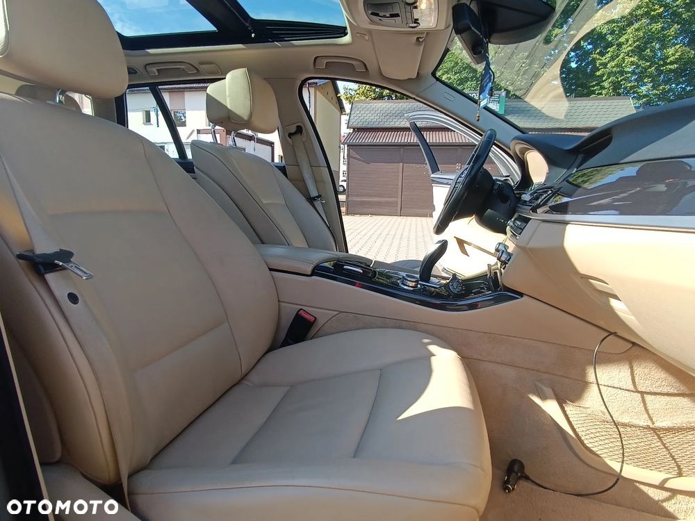 BMW Seria 5 520d Luxury Line - 20