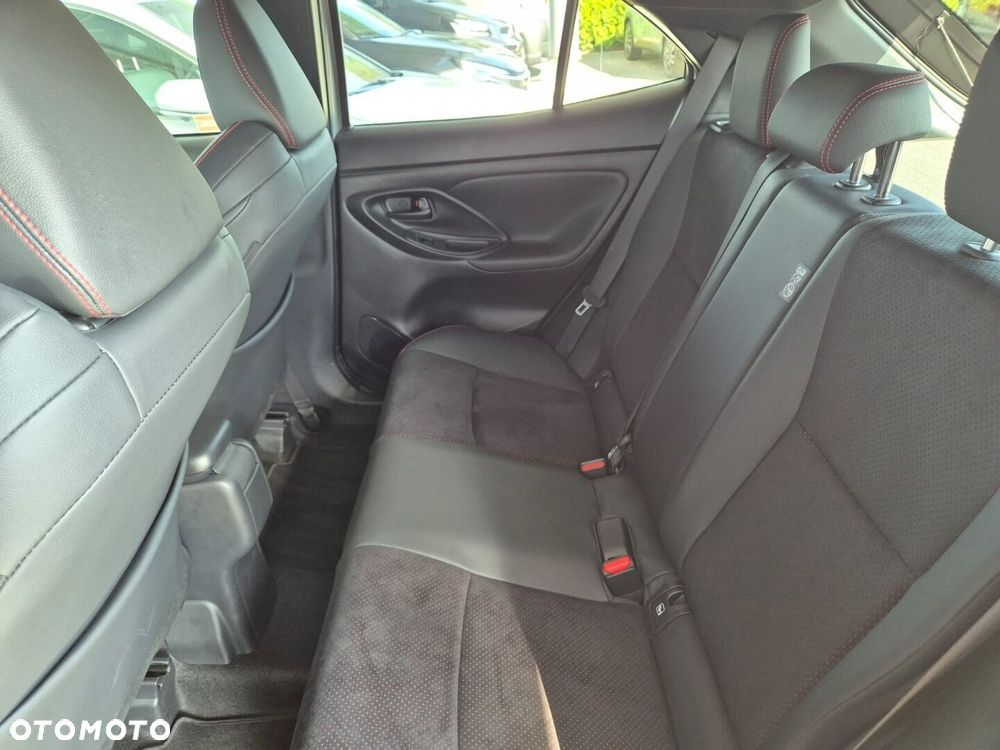 Toyota Yaris Cross Hybrid 1.5 GR Sport - 18