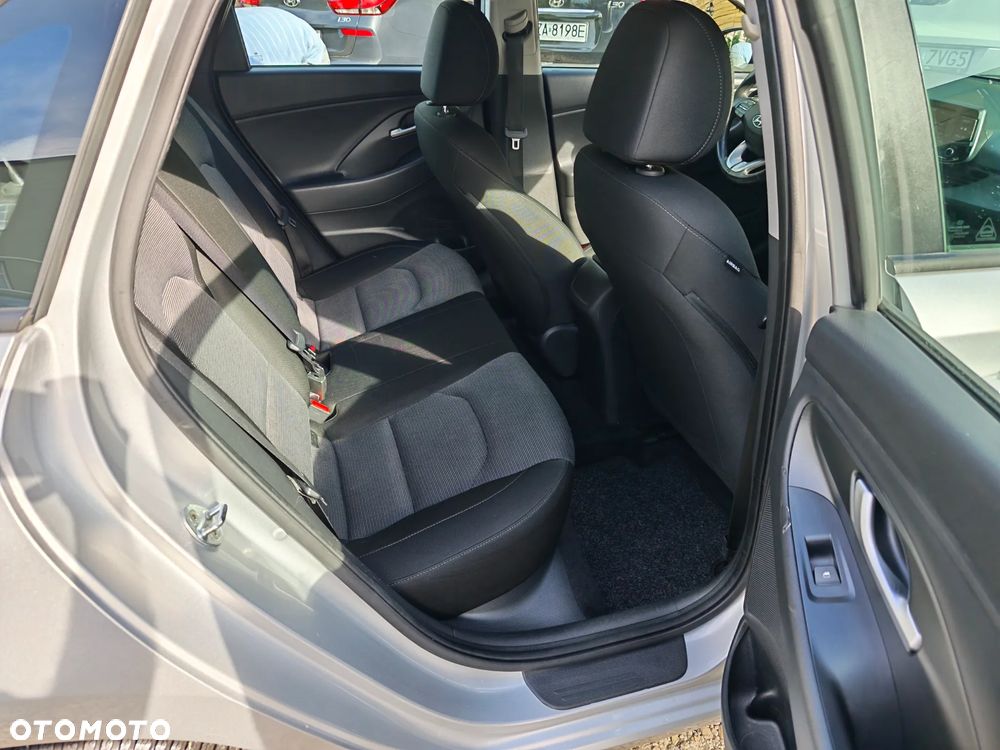 Hyundai i30 1.4 GO - 23