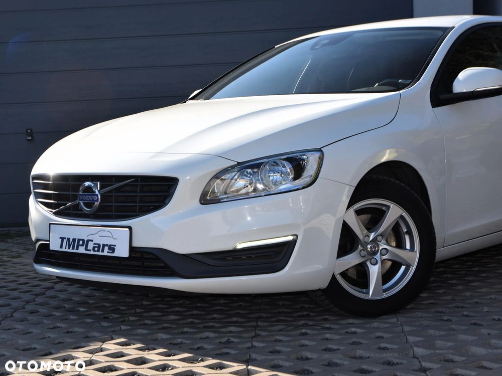 Volvo V60 T3 Drive-E Kinetic - 23