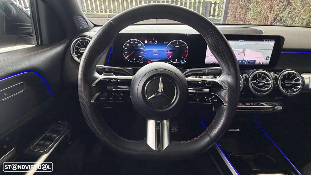 Mercedes-Benz GLB 180 d AMG Line - 18