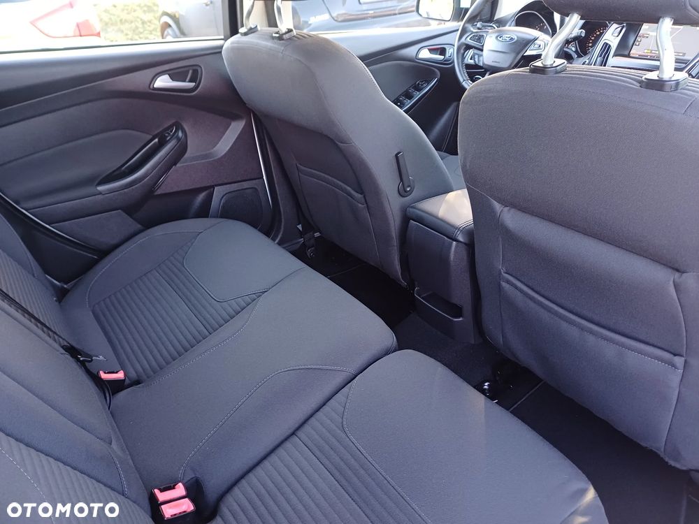 Ford Focus - 16