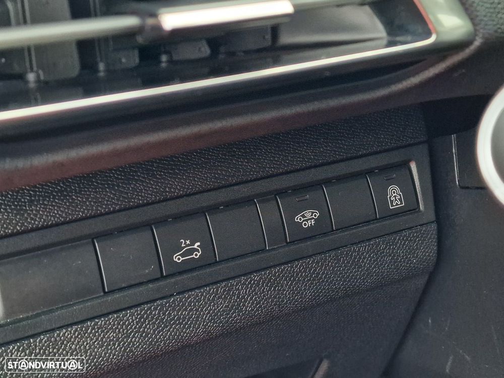 Peugeot 3008 1.2 PureTech Allure Pack EAT8 - 19