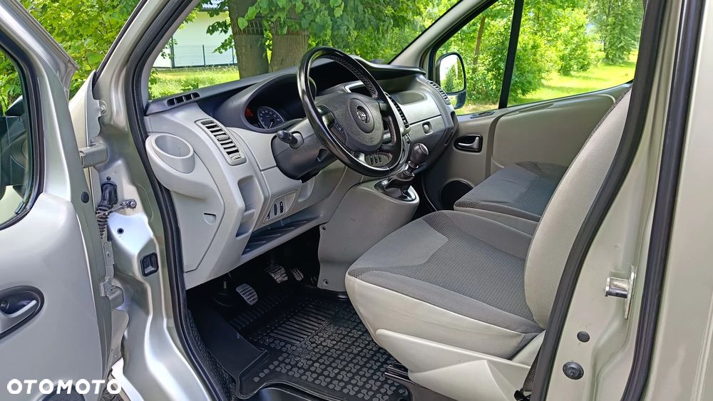 Opel Vivaro L2H1 2.9t - 17
