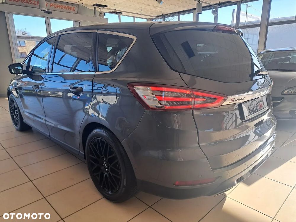 Ford S-Max 2.0 TDCi Titanium PowerShift - 4