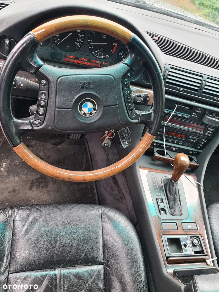 BMW Seria 7 740i V8 - 11