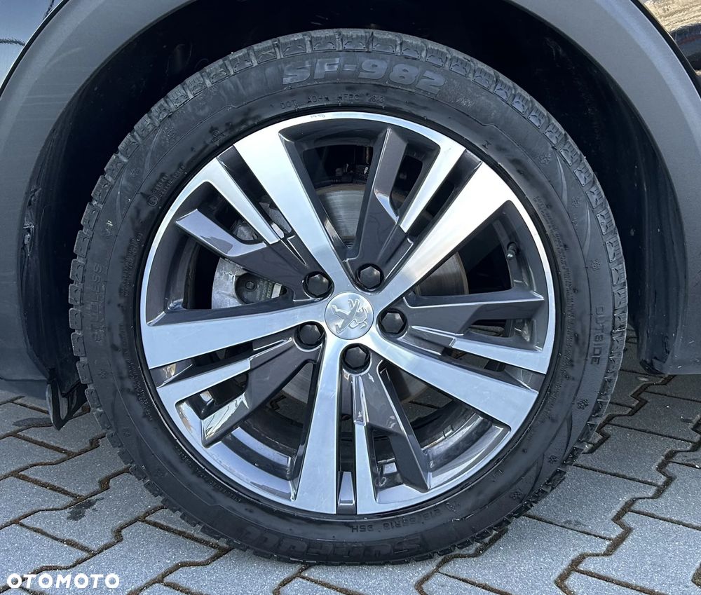 Peugeot 3008 1.5 BlueHDi Allure Pack S&S EAT8 - 11
